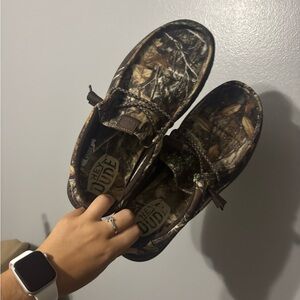 Camo hey dudes
